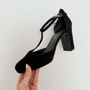 Carmens Elegant Black Italian Leather Women's Heels Sz 41